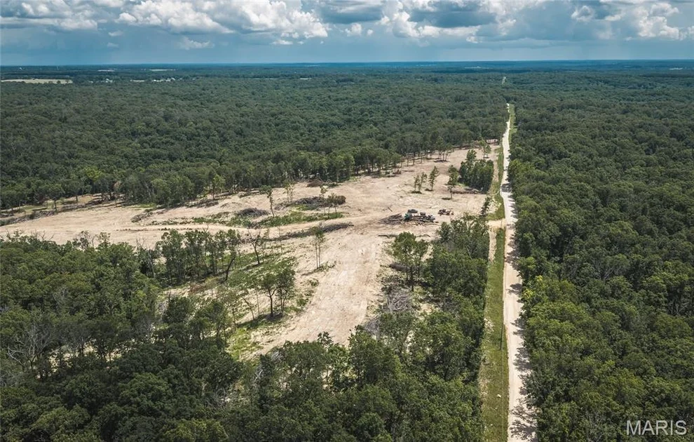 Unit for sale at TBD Geronimo Springs Road-Tract 2, Macks Creek, MO 65786