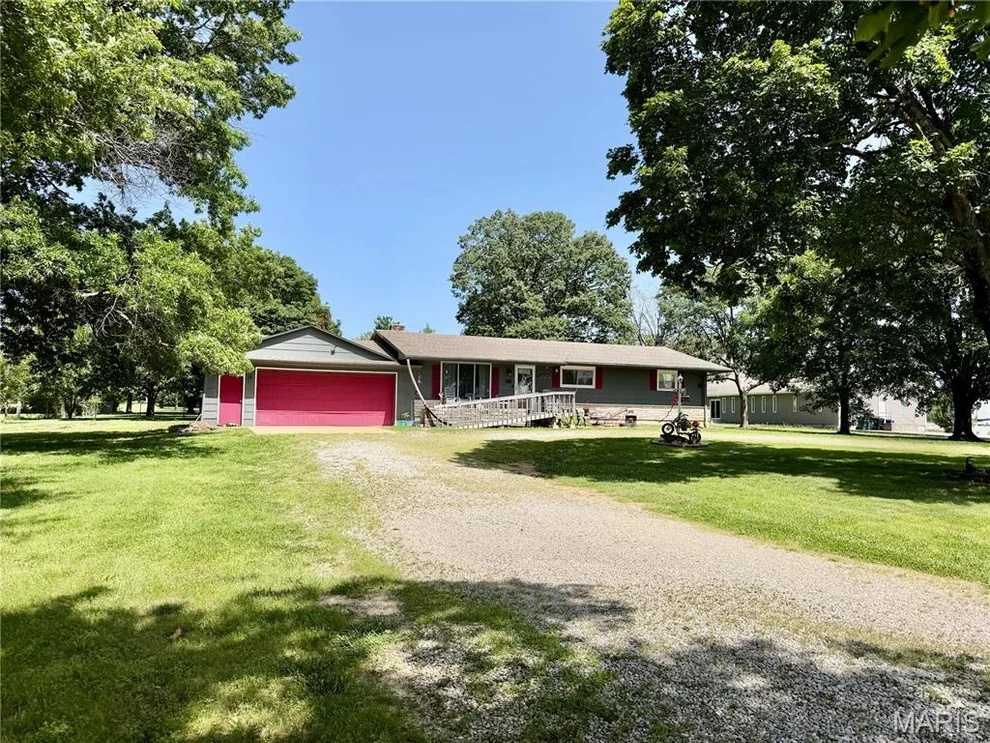 Unit for sale at 1146 Tower Road, Lebanon, MO 65536