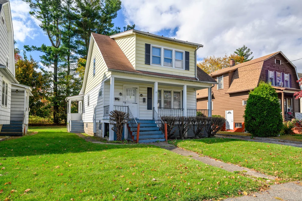 Unit for sale at 20 Meadow Street, Danbury, CT 06810