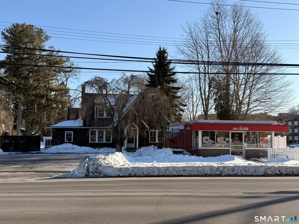 Unit for sale at 1043 Poquonnock Road, Groton, CT 06340