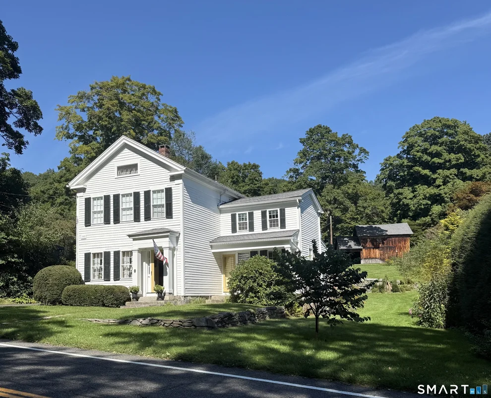 Unit for sale at 10 Weekeepeemee Road, Woodbury, CT 06798