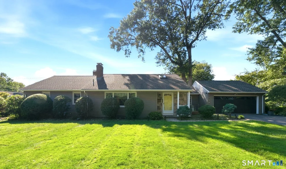 Unit for sale at 89 Mohegan Drive, West Hartford, CT 06117