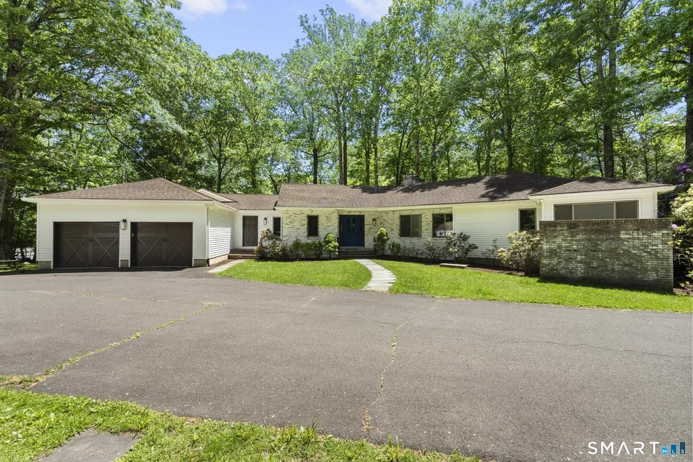Unit for sale at 58 Briar Woods Trail, Stamford, CT 06903