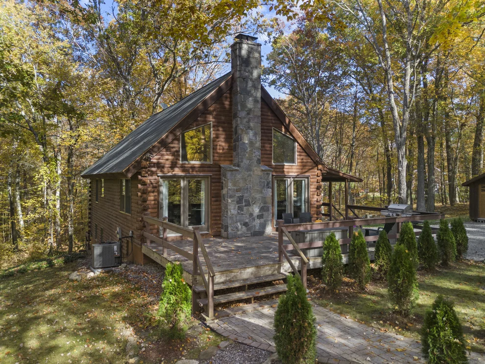 Unit for sale at 76B Haddam Colchester Turnpike, East Haddam, CT 06469