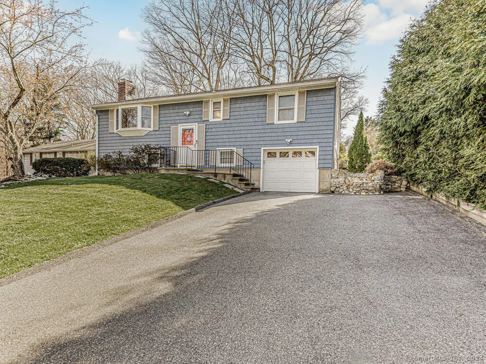 Unit for sale at 27 Lakewood Drive, Norwalk, CT 06851