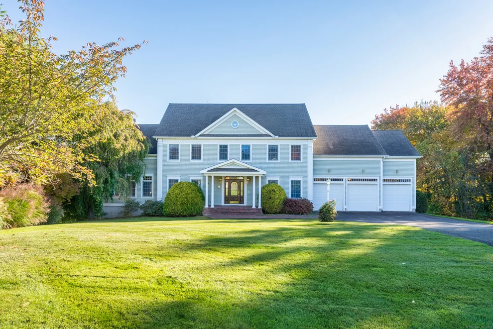 Unit for sale at 92 Drumlin Road, Glastonbury, CT 06073