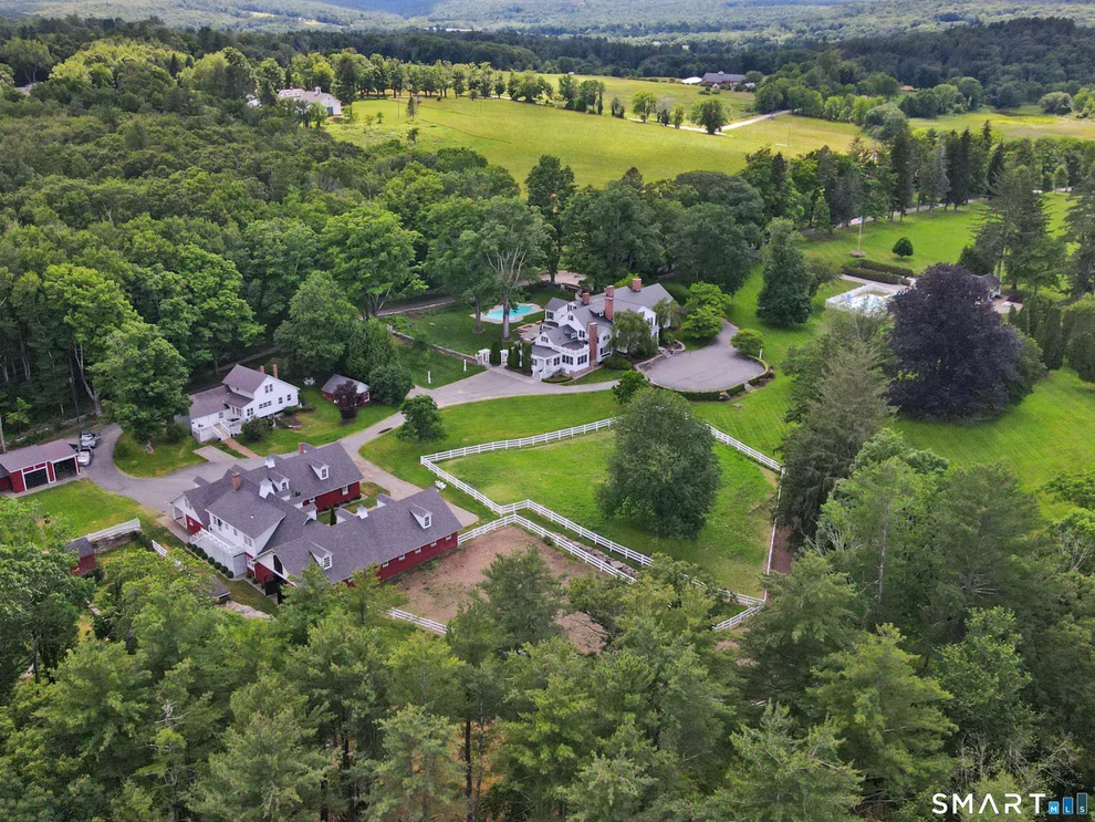 Unit for sale at 433 Wrights Crossing Road, Pomfret, CT 06259