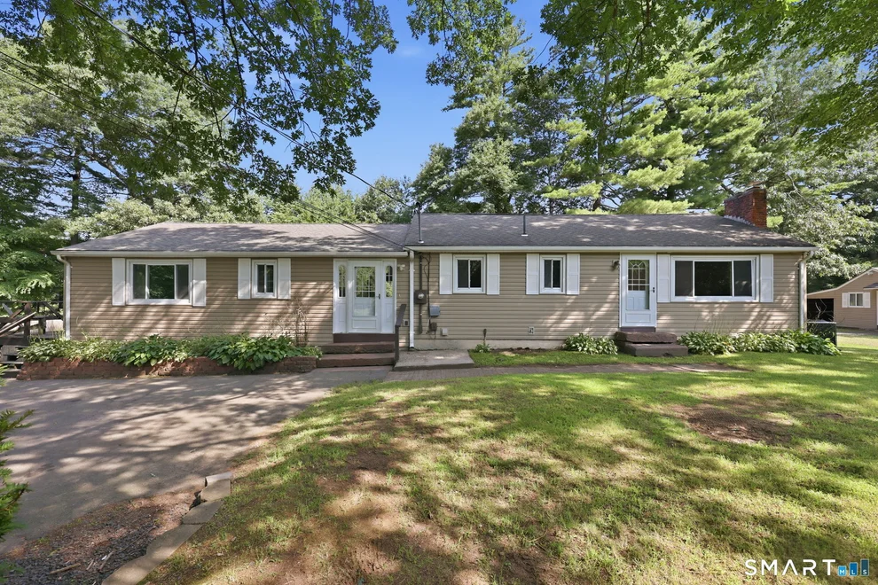 Unit for sale at 186 Jackson Drive, Suffield, CT 06093