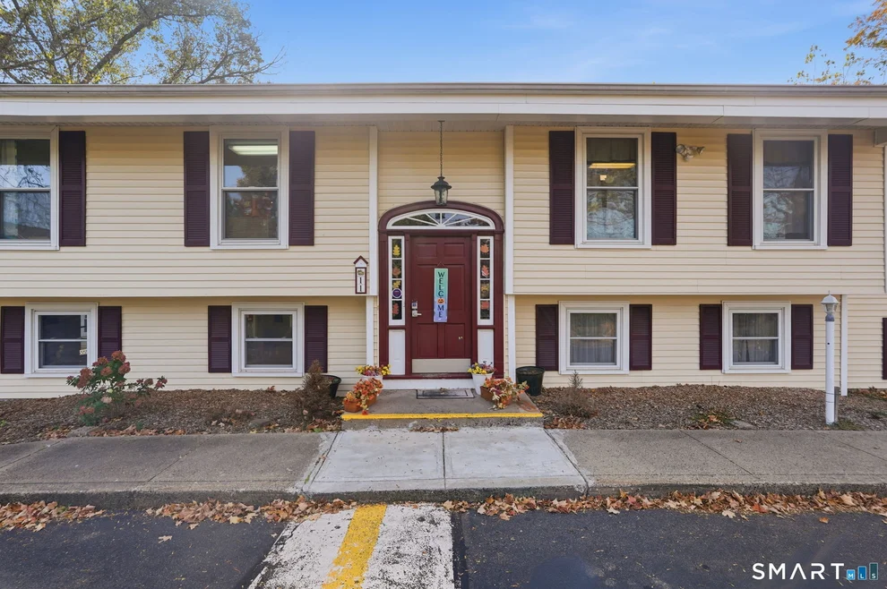 Unit for sale at 11 Kirby Road, Cromwell, CT 06416