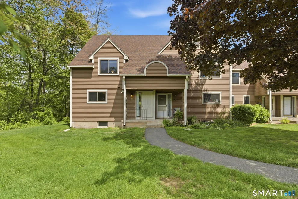 Unit for sale at 19 Mallard Circle, Simsbury, CT 06081