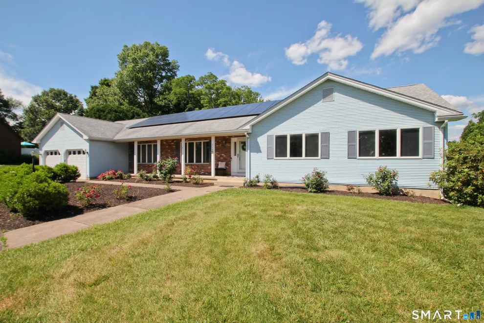 Unit for sale at 310 Thompsonville Road, Suffield, CT 06078
