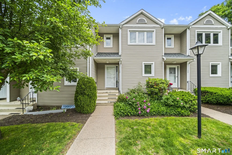 Unit for sale at 102 Oak Ridge Drive, Windsor Locks, CT 06096