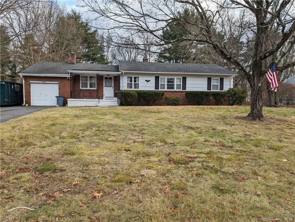 Unit for sale at 13 Pequot Avenue, North Haven, CT 06473