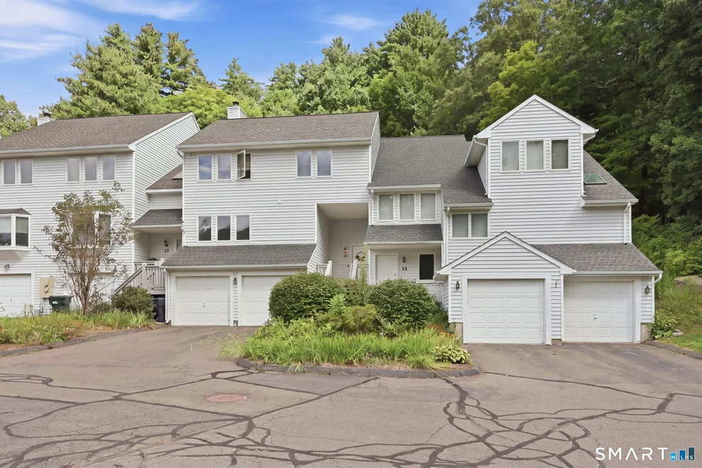 Unit for sale at 25 Camille Lane, Canton, CT 06019