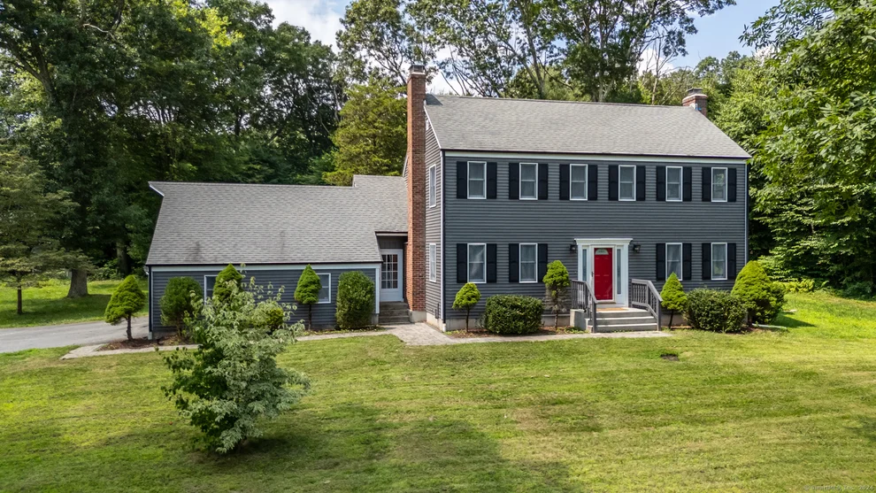 Unit for sale at 3 Fawn Run, Salem, CT 06420