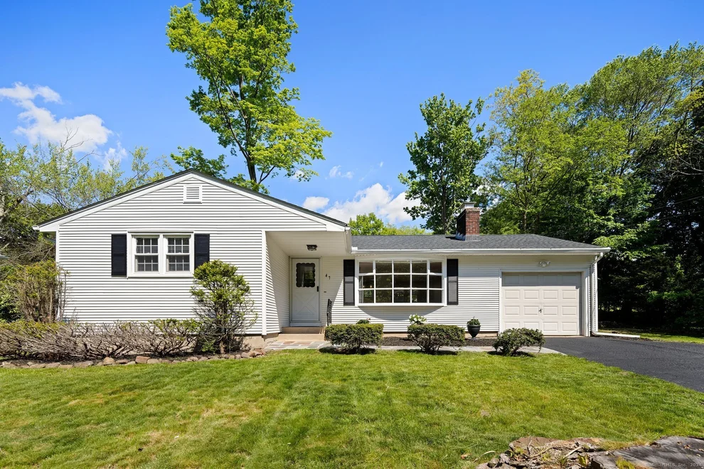 Unit for sale at 47 Dogwood Lane, Meriden, CT 06450