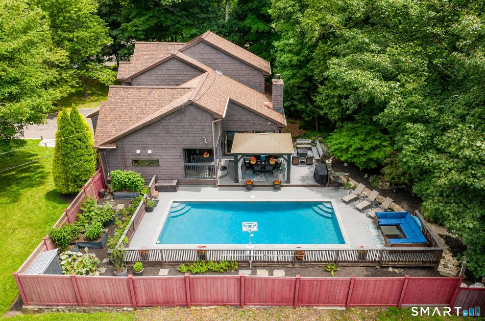 Unit for sale at 11 Coach Hill, Danbury, CT 06811