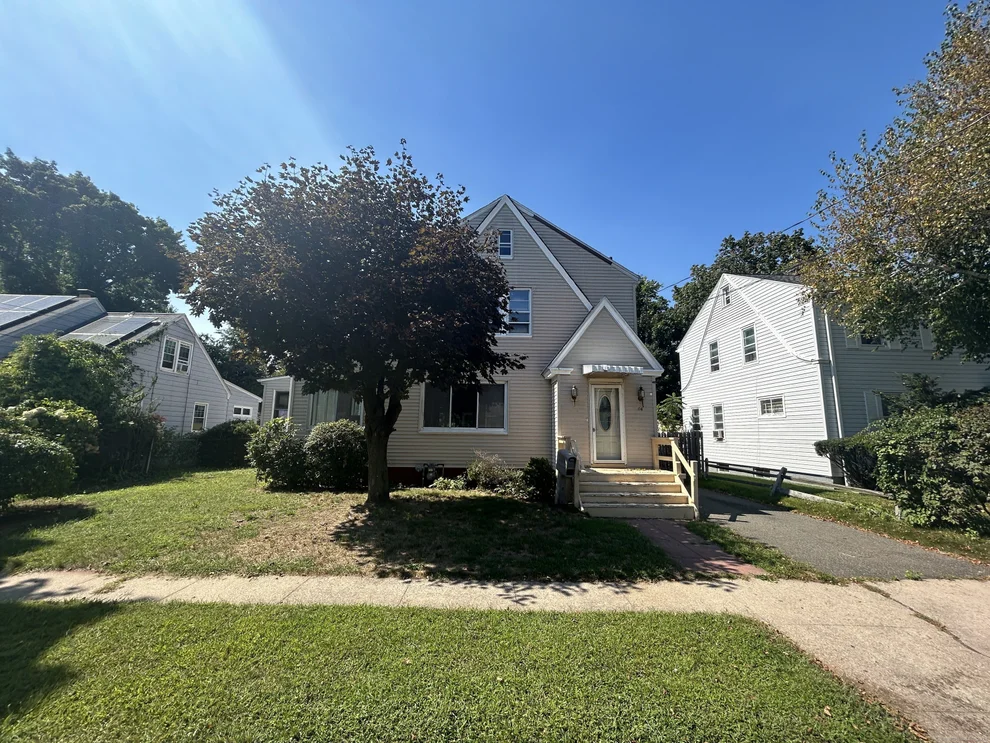 Unit for sale at 106 Elmer Avenue, Hamden, CT 06514