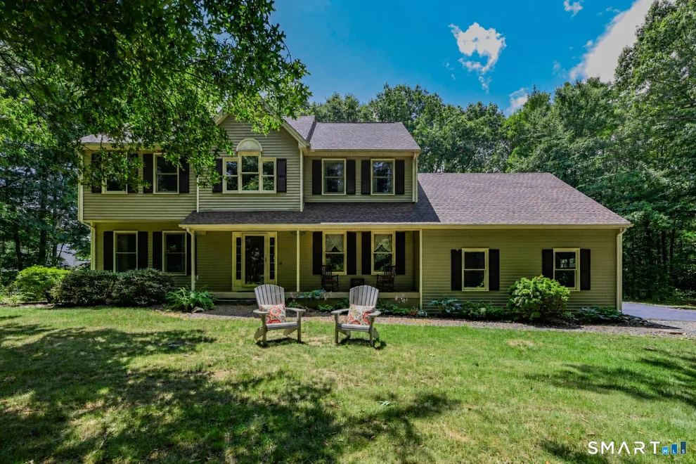 Unit for sale at 107 Robin Drive, Canton, CT 06019
