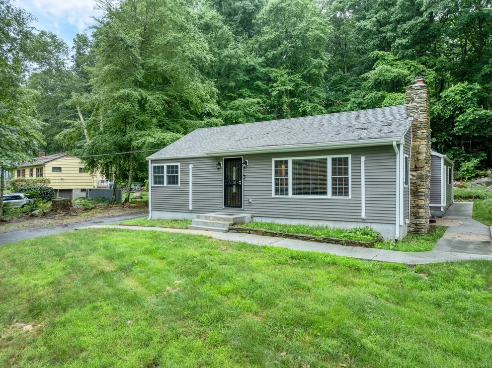 Unit for sale at 22 Romagna Road, East Lyme, CT 06357