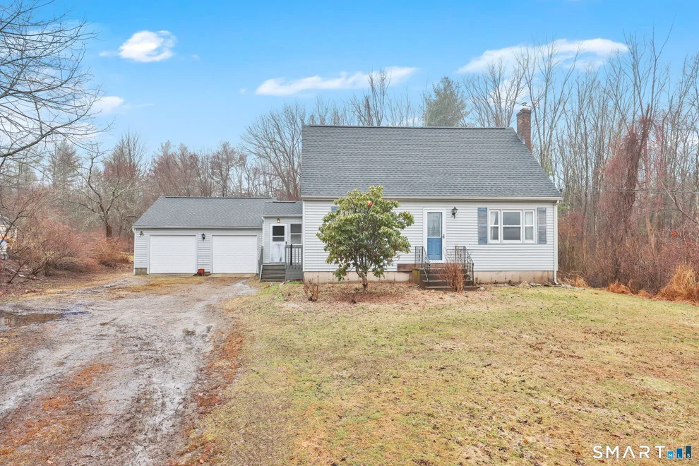 Unit for sale at 1091 Flanders Road, Coventry, CT 06238