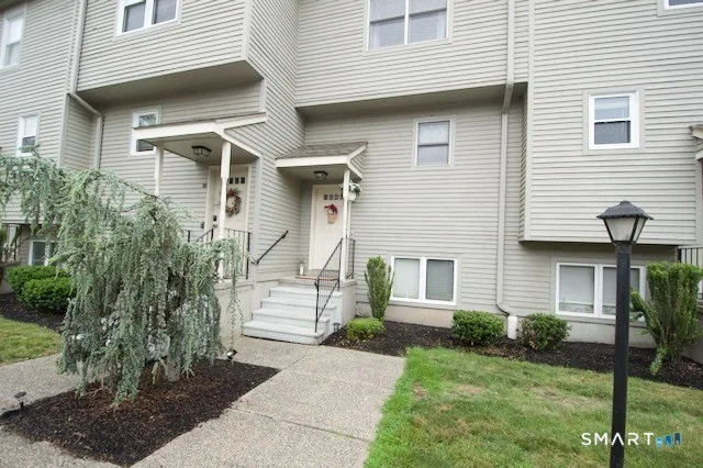 Unit for sale at 40 Cornerstone Court, Southington, CT 06479