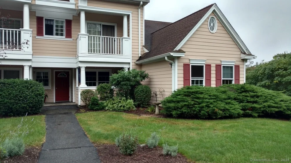 Unit for sale at 128 North Street, Groton, CT 06340