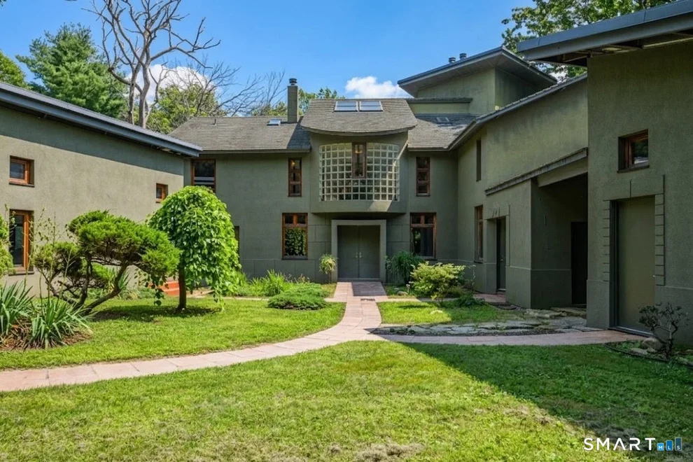 Unit for sale at 27 Ridge Road, Canton, CT 06019