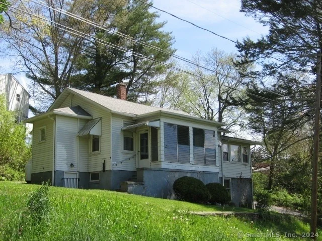Unit for sale at 6 Phelps Avenue, Watertown, CT 06779