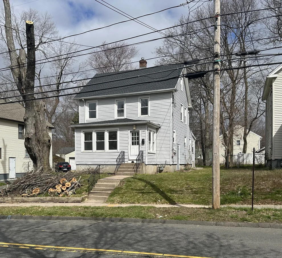 Unit for sale at 182 Burnham Street, Hartford, CT 06112
