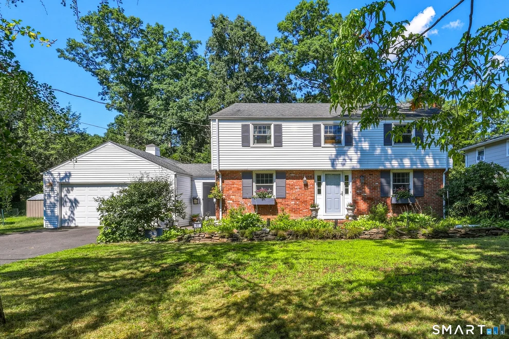 Unit for sale at 40 Vantana Drive, Bristol, CT 06010