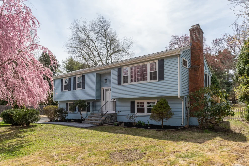 Unit for sale at 86 Sandelwood Drive, Madison, CT 06443