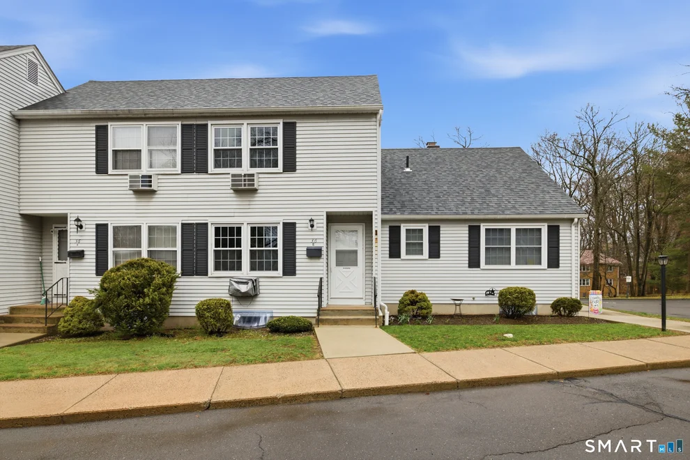 Unit for sale at 36 Grove Street, Manchester, CT 06042