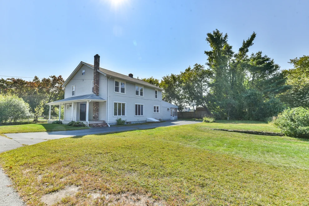 Unit for sale at 7 Faucher Street, Thompson, CT 06255
