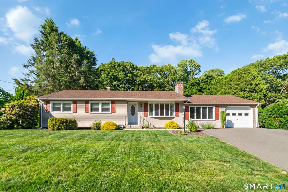 Unit for sale at 12 Meadow Lane, Prospect, CT 06712