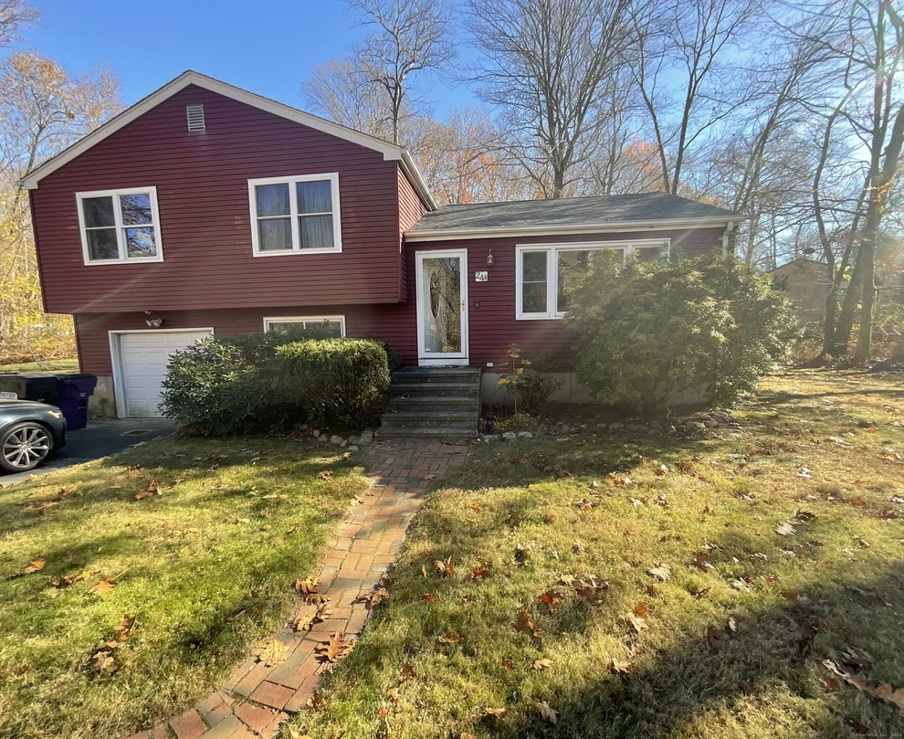 Unit for sale at 24 Longate Road, Clinton, CT 06413