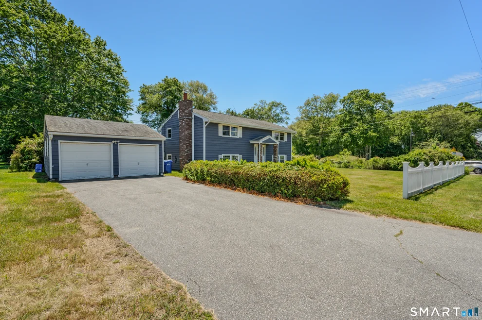 Unit for sale at 26 Lamphere Road, Waterford, CT 06385
