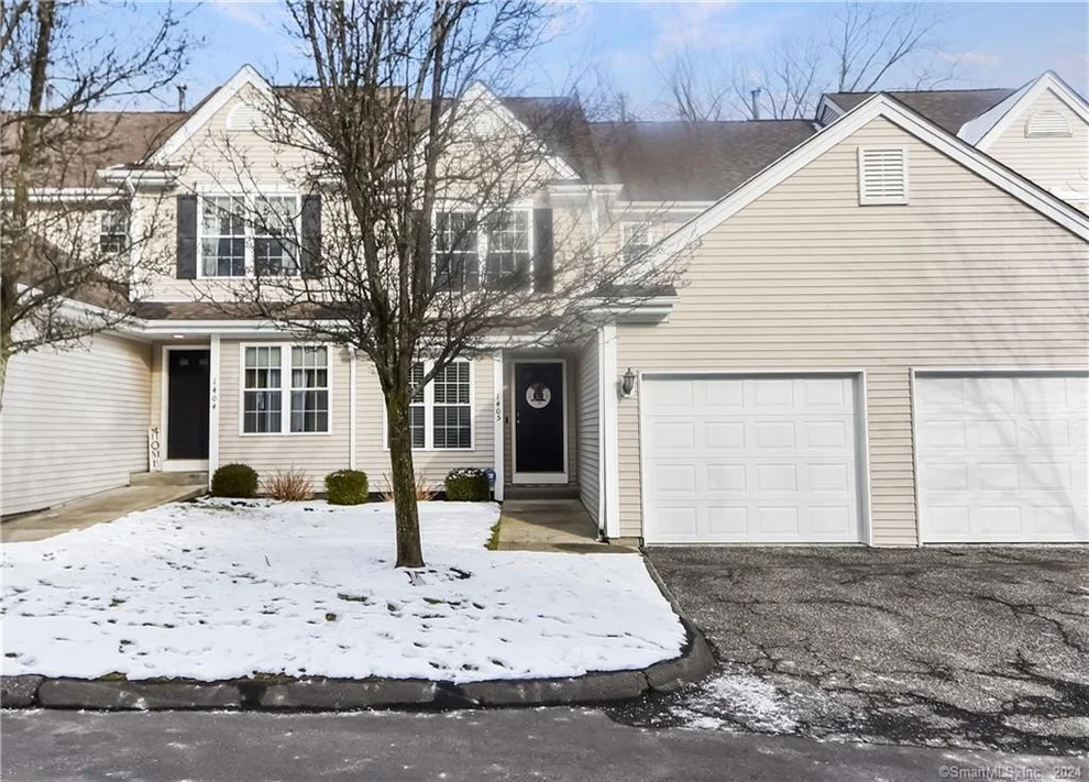 Unit for sale at 1405 Sienna Drive, Danbury, CT 06810