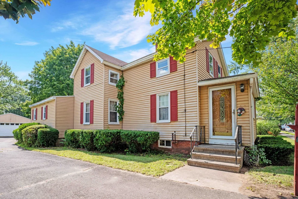 Unit for sale at 41 Franklin Street, Wallingford, CT 06492