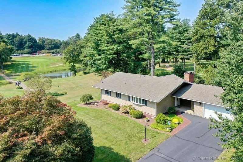 Unit for sale at 143 Pattonwood Drive, Southington, CT 06489