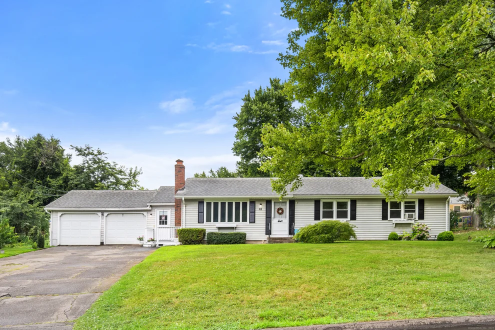 Unit for sale at 43 Richard Road, Vernon, CT 06066