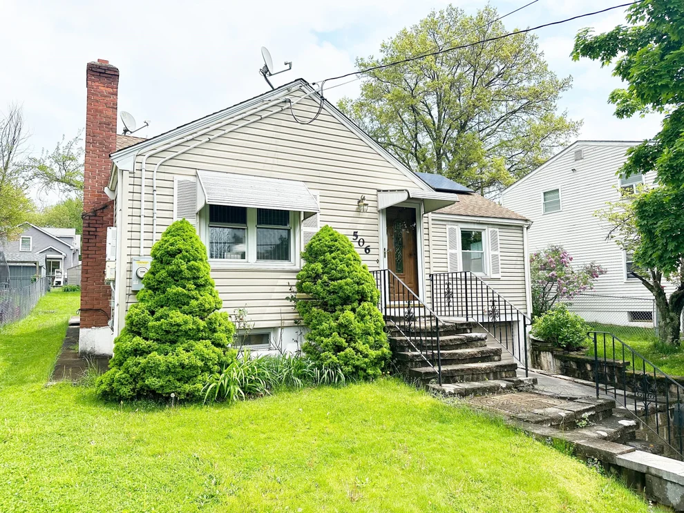 Unit for sale at 506 Trout Brook Drive, West Hartford, CT 06110