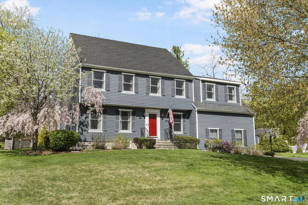 Unit for sale at 62 Hastings Lane, Stamford, CT 06905