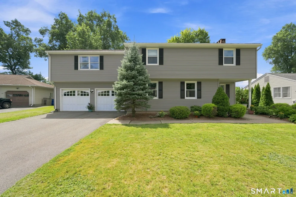 Unit for sale at 109 Boylston Street, Newington, CT 06111