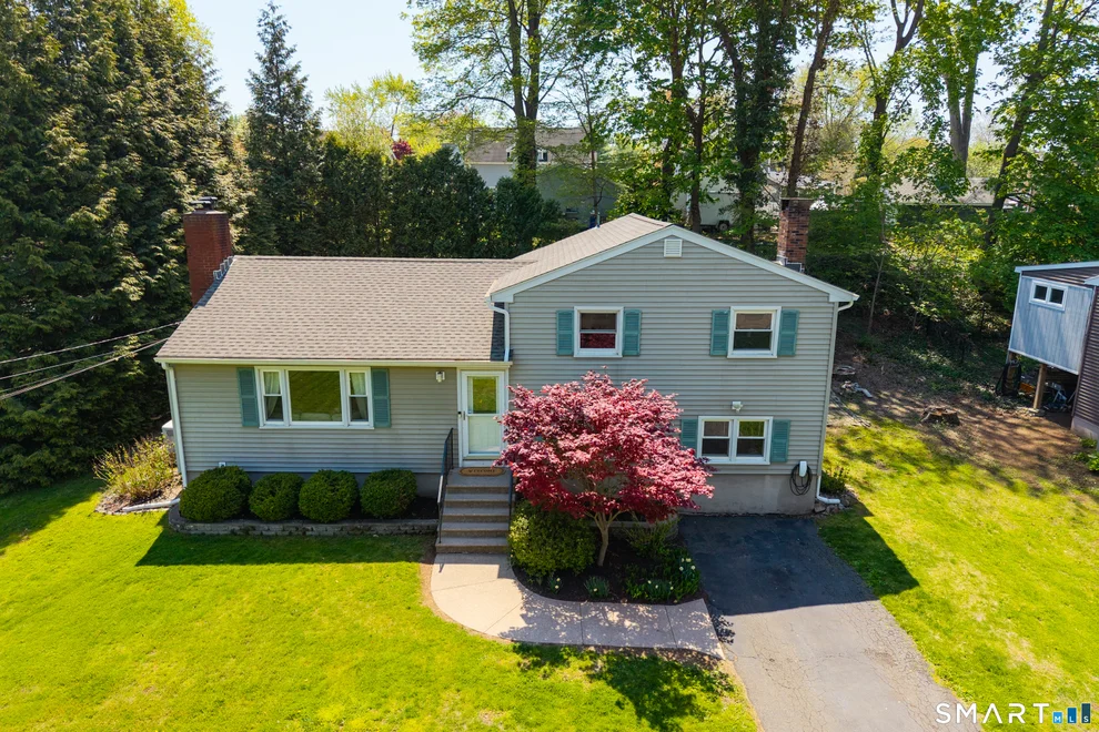 Unit for sale at 44 Palmer Woods Circle, Branford, CT 06405