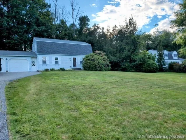 Unit for sale at 8 Oakdale Road, Plymouth, CT 06786