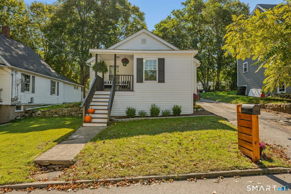 Unit for sale at 95 Joe Avenue, Groton, CT 06340