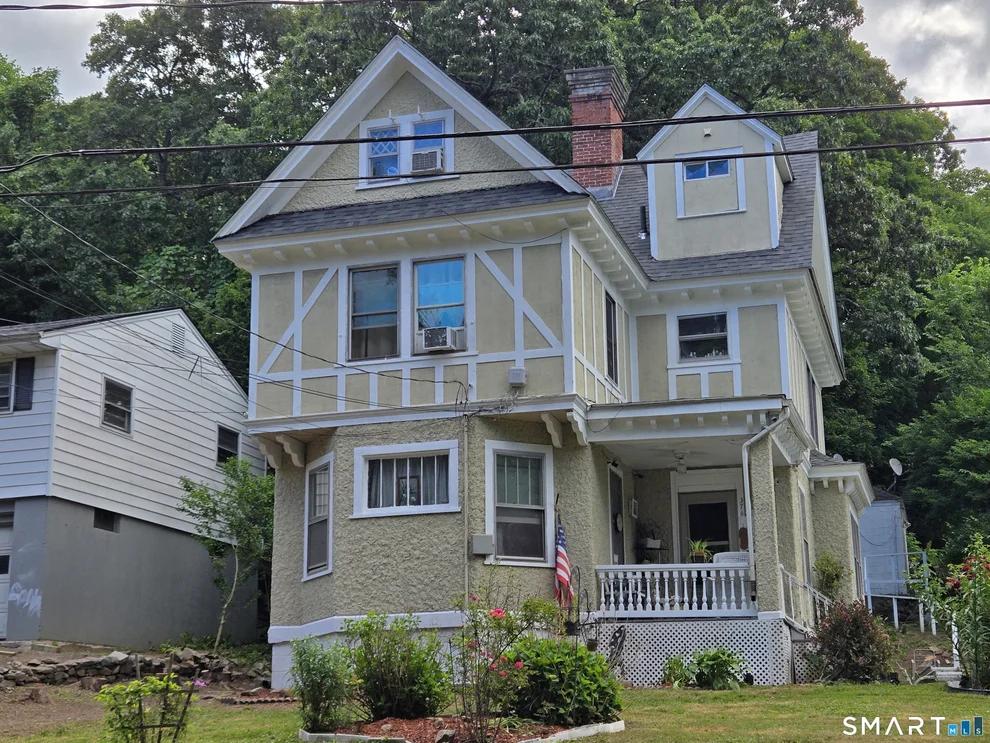 Unit for sale at 376 Farmington Avenue, Waterbury, CT 06710