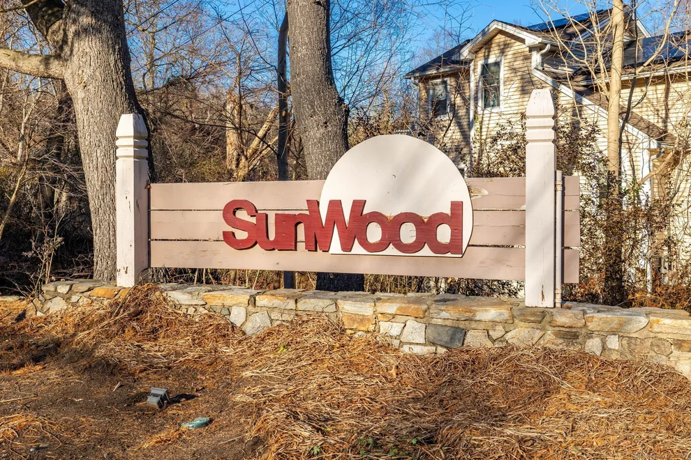 Unit for sale at 51 Red Oak Circle, Shelton, CT 06484