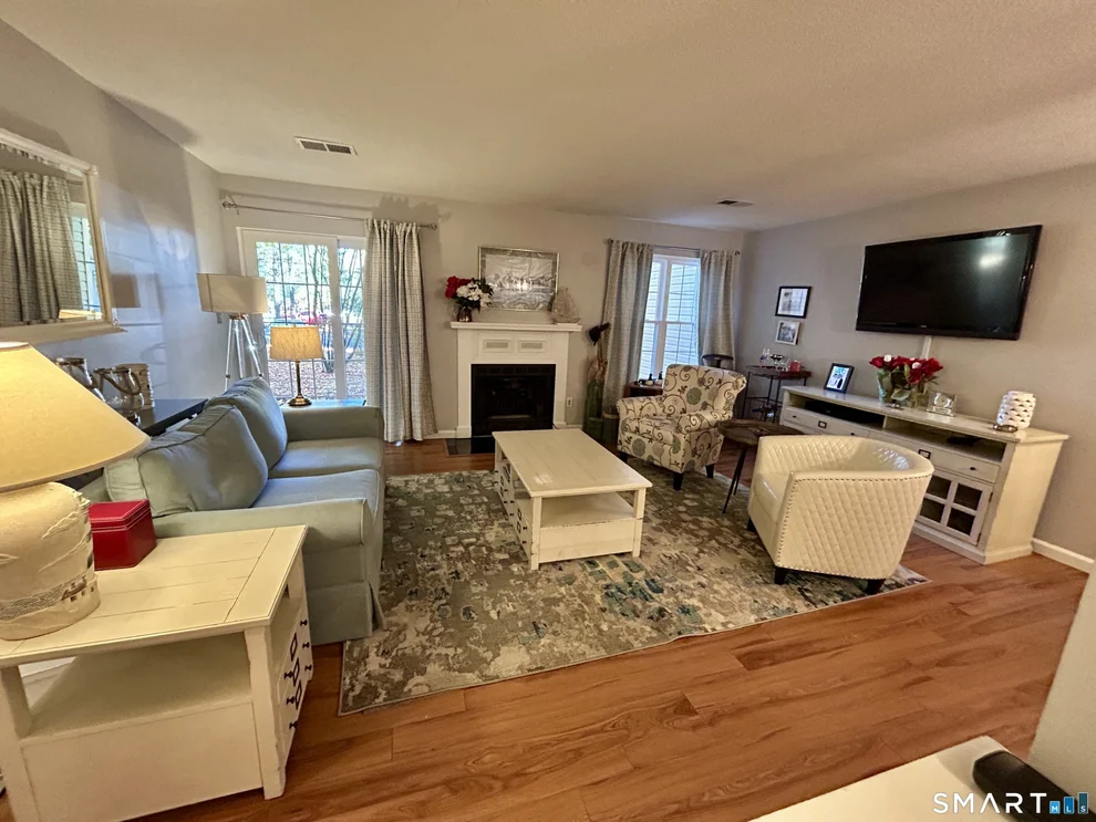 Unit for sale at 1 Forest Glen Circle, Middletown, CT 06457